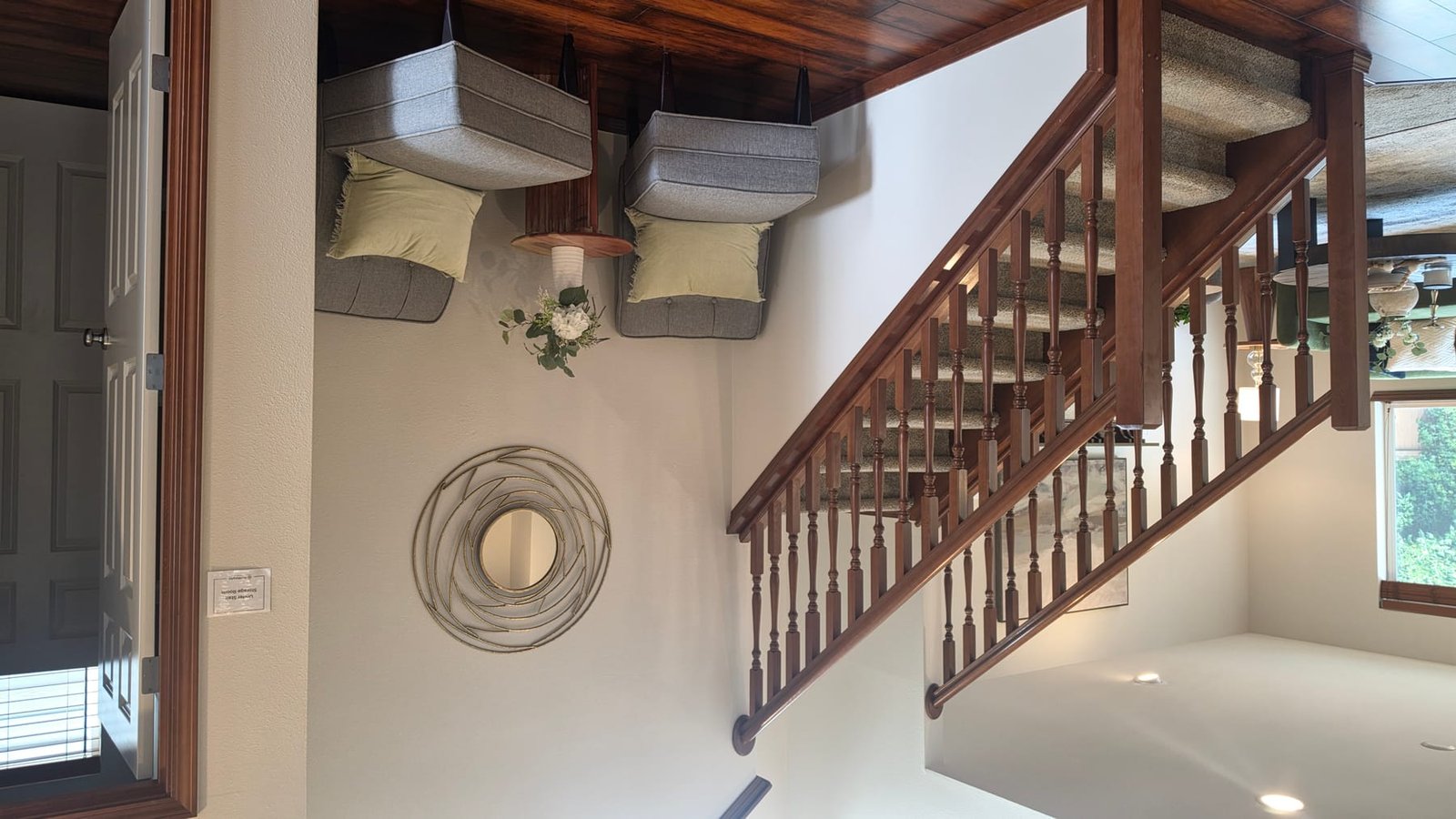 Entry and staircase of a Snohomish County home
